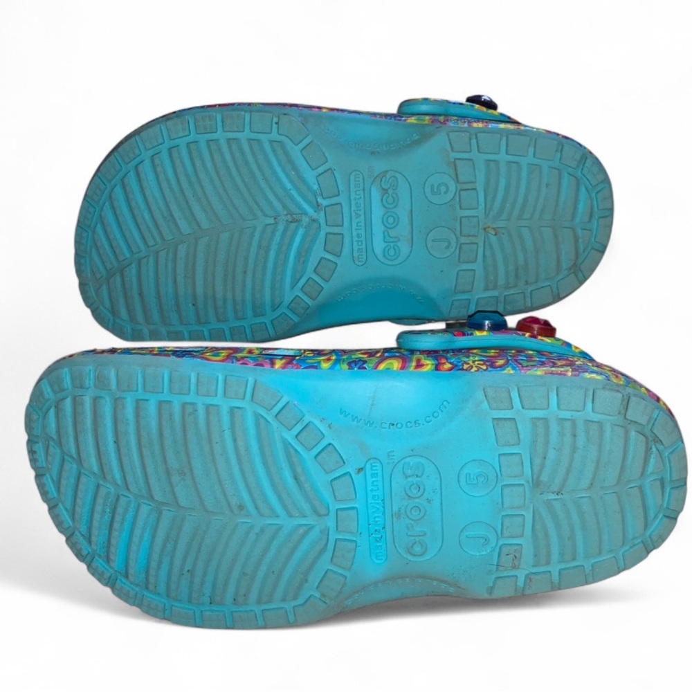 Lisa Frank X Crocs Classic Clog Limited Edition RARE Blue Sz J5/ Womens Sz 7 - Picture 11 of 11